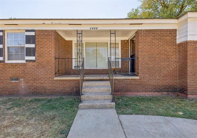 Photo 1 of Single family home for sale at 1404 NE 39th Street, Oklahoma City, OK 73111 | MLS# 1250434 | Listing updated on 2026-10-01