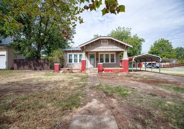 Photo 2 of Single family home for sale at 716 S 7th Street, Kingfisher, OK 73750 | MLS# 1250436 | Listing updated on 2026-10-09