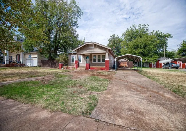 Photo 3 of Single family home for sale at 716 S 7th Street, Kingfisher, OK 73750 | MLS# 1250436 | Listing updated on 2026-10-09