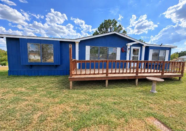 Photo 1 of Sale Pending at 101 Buckthorne Cir, Shawnee, OK 74804 | MLS# 1250439 | Listing updated on 2026-10-06