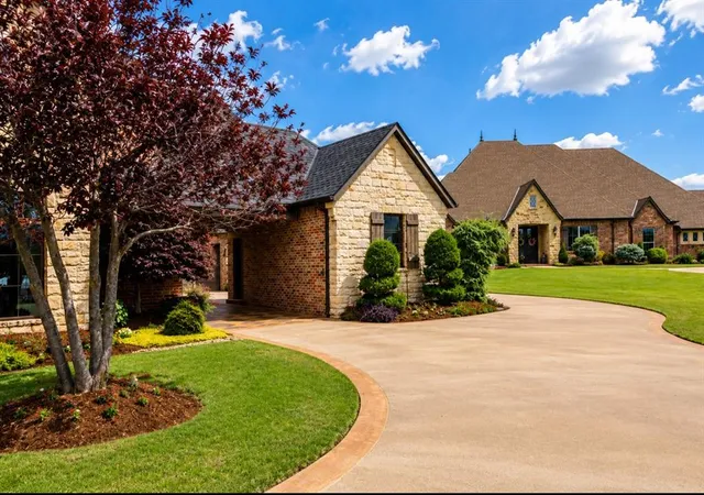 Photo 2 of Single family home for sale at 8825 Legacy Xing Rd, Oklahoma City, OK 73169 | MLS# 1250444 | Listing updated on 2026-09-30