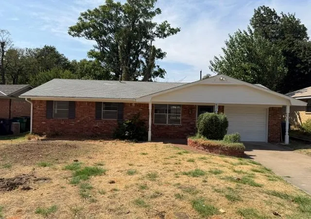 Photo 1 of Single family home for sale at 621 Timber Ln, Oklahoma City, OK 73127 | MLS# 1250447 | Listing updated on 2026-09-25