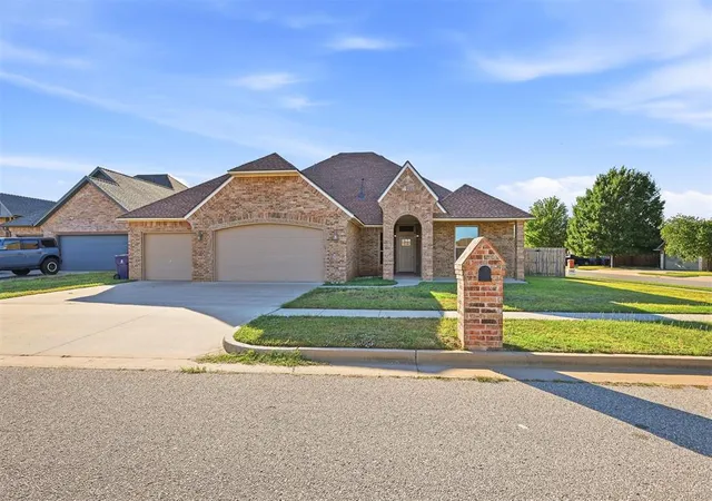 Photo 1 of Single family home for sale at 5321 Shearwater Ct, Oklahoma City, OK 73179 | MLS# 1250457 | Listing updated on 2026-10-10
