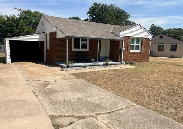 Photo 2 of Single family home for sale at 201 W Lockheed Dr, Oklahoma City, OK 73110 | MLS# 1250462 | Listing updated on 2026-10-07