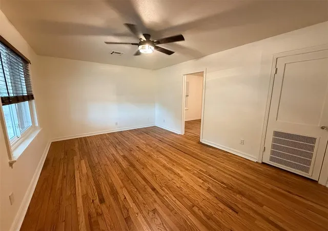 Photo 3 of Single family home for sale at 201 W Lockheed Dr, Oklahoma City, OK 73110 | MLS# 1250462 | Listing updated on 2026-10-07