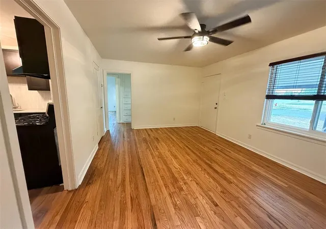 Photo 4 of Single family home for sale at 201 W Lockheed Dr, Oklahoma City, OK 73110 | MLS# 1250462 | Listing updated on 2026-10-07