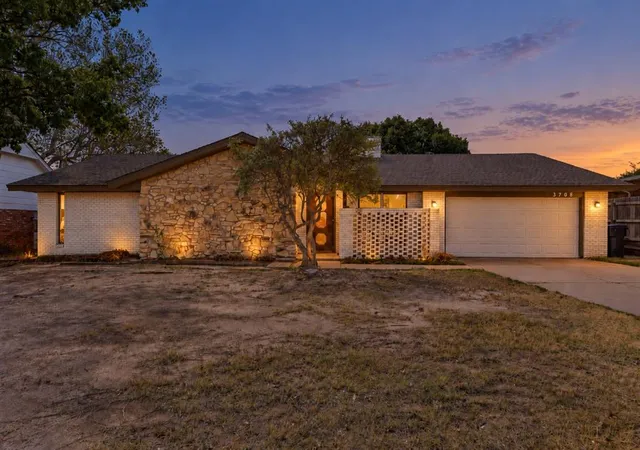 Photo 1 of Sale Pending at 3708 Nw 68th Street, Oklahoma City, OK 73116 | MLS# 1250463 | Listing updated on 2026-10-08
