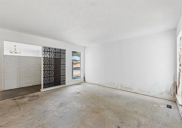 Photo 3 of Sale Pending at 3708 Nw 68th Street, Oklahoma City, OK 73116 | MLS# 1250463 | Listing updated on 2026-10-08