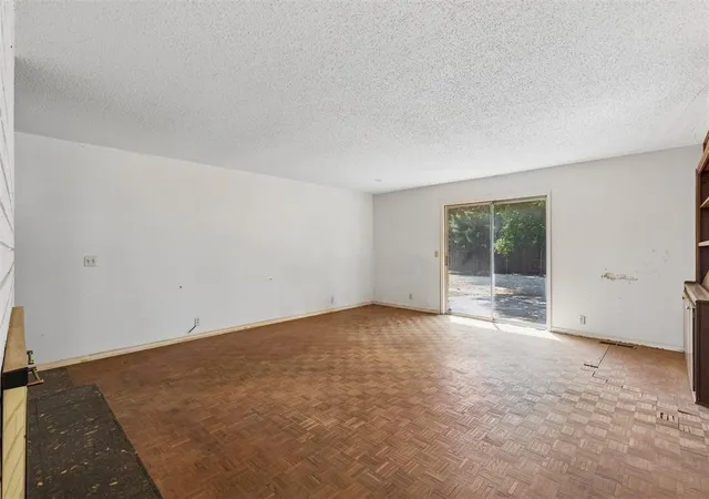 Photo 3 of Sale Pending at 3708 NW 68th Street, Oklahoma City, OK 73116 | MLS# 1250463 | Listing updated on 2026-10-08