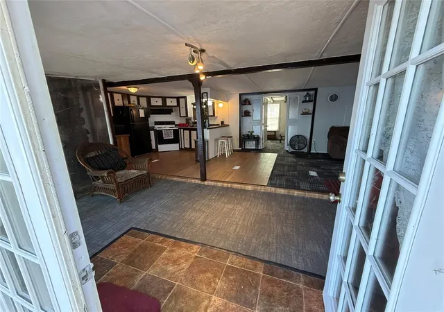 Photo 3 of Single family home for sale at 36441 Lakeside Dr, Wewoka, OK 74884 | MLS# 1250465 | Listing updated on 2026-09-29