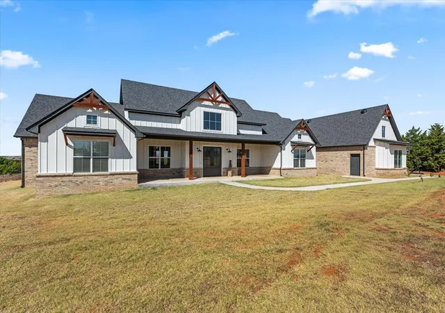 Photo 3 of Single family home for sale at 26551 Cypress Rd Nw, Calumet, OK 73014 | MLS# 1250466 | Listing updated on 2026-10-05