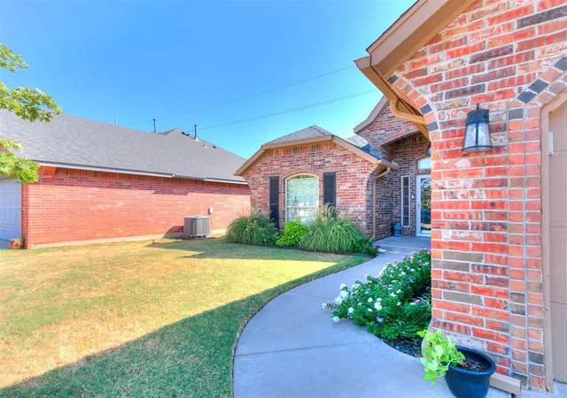Photo 3 of Sale Pending at 17212 Picasso Dr, Oklahoma City, OK 73170 | MLS# 1250469 | Listing updated on 2026-09-28