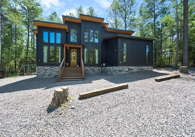 Photo 2 of Single family home for sale at 24 Boulder Ct, Broken Bow, OK 74728 | MLS# 1250470 | Listing updated on 2026-09-22