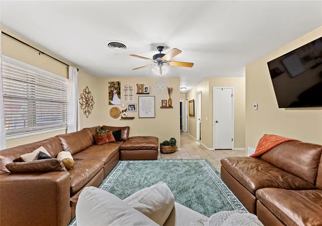 Photo 3 of Single family home for sale at 2001 E Serenade St, Weatherford, OK 73096 | MLS# 1250474 | Listing updated on 2026-10-07