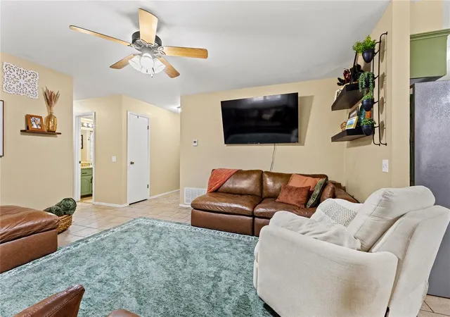 Photo 4 of Single family home for sale at 2001 E Serenade St, Weatherford, OK 73096 | MLS# 1250474 | Listing updated on 2026-10-07