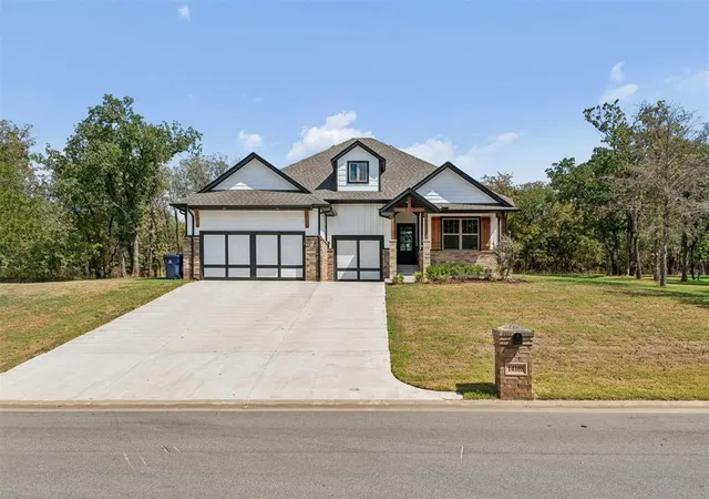 Photo 2 of Single family home for sale at 14108 Willow Ln, Edmond, OK 73049 | MLS# 1250480 | Listing updated on 2026-10-13