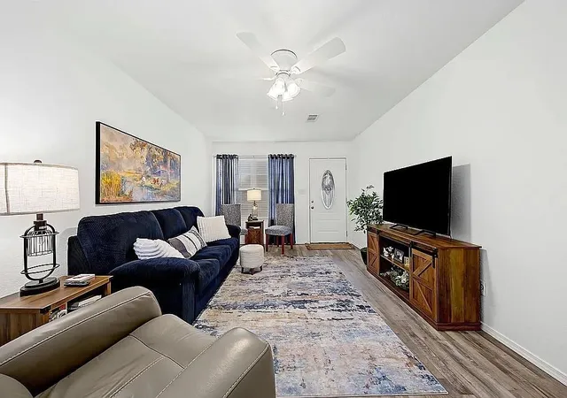 Listing Photo 5 - Condo for sale in building located at 920 W Williams Ave, Sallisaw, OK 74955