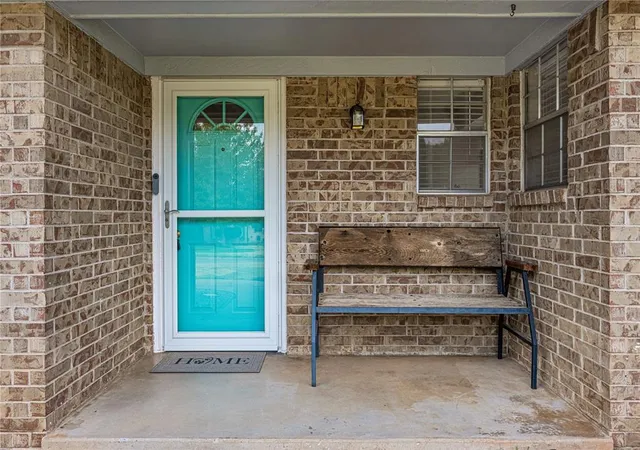 Photo 2 of Single family home for sale at 143 Orchard Dr, Chickasha, OK 73018 | MLS# 1250489 | Listing updated on 2026-09-23