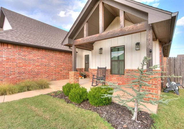 Photo 2 of Single family home for sale at 5704 Tiger Stone Dr, Mustang, OK 73064 | MLS# 1250490 | Listing updated on 2026-09-26