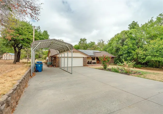 Photo 2 of Single family home for sale at 710 Deano Dr, Tuttle, OK 73089 | MLS# 1250495 | Listing updated on 2026-09-29