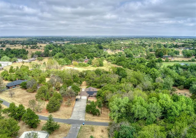 Photo 3 of Single family home for sale at 710 Deano Dr, Tuttle, OK 73089 | MLS# 1250495 | Listing updated on 2026-09-29