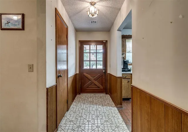 Photo 4 of Single family home for sale at 710 Deano Dr, Tuttle, OK 73089 | MLS# 1250495 | Listing updated on 2026-09-29