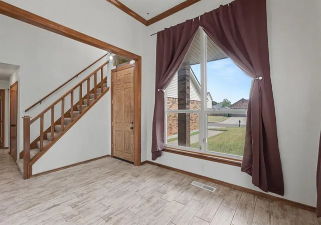 Photo 3 of Sale Pending at 9301 Buttonwood Ave, Moore, OK 73160 | MLS# 1250496 | Listing updated on 2026-10-07