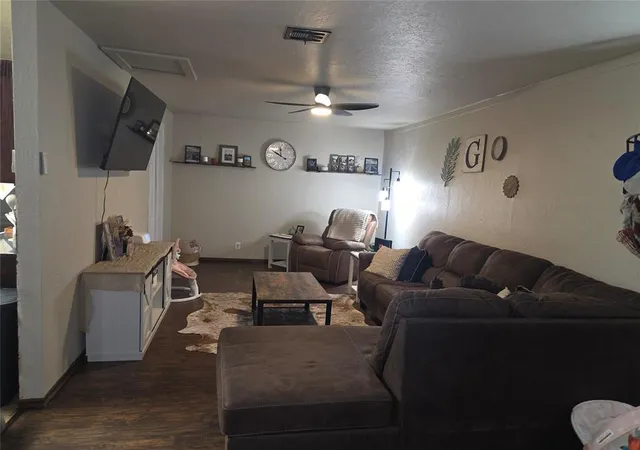 Photo 3 of Single family home for sale at 205 Mark Ave, Paoli, OK 73074 | MLS# 1250497 | Listing updated on 2026-09-26