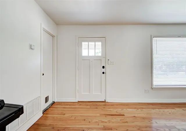 Photo 3 of Single family home for sale at 612 NW 51st Street, Oklahoma City, OK 73118 | MLS# 1250503 | Listing updated on 2026-09-25