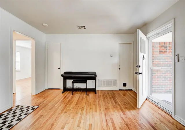 Photo 4 of Single family home for sale at 612 NW 51st Street, Oklahoma City, OK 73118 | MLS# 1250503 | Listing updated on 2026-09-25