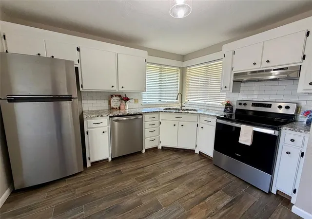 Photo 3 of Single family home for sale at 1102 Walnut St, Woodward, OK 73801 | MLS# 1250504 | Listing updated on 2026-09-23