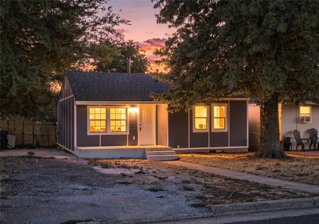 Photo 1 of Single family home for sale at 117 Sw 39th Street, Oklahoma City, OK 73109 | MLS# 1250508 | Listing updated on 2026-09-24
