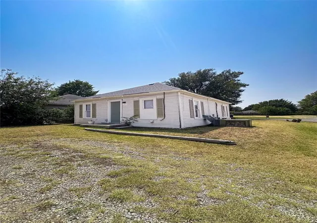 Photo 1 of Single family home for sale at 1401 S Dille Ave, El Reno, OK 73036 | MLS# 1250522 | Listing updated on 2026-09-24