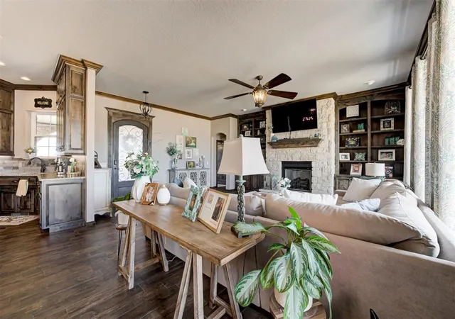 Photo 4 of Single family home for sale at 203 Raye Pl, Tuttle, OK 73089 | MLS# 1250523 | Listing updated on 2026-10-06