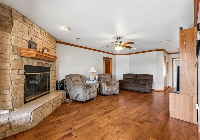 Photo 4 of Single family home for sale at 1629 Canyon Blf Rd, Guthrie, OK 73044 | MLS# 1250525 | Listing updated on 2026-10-06