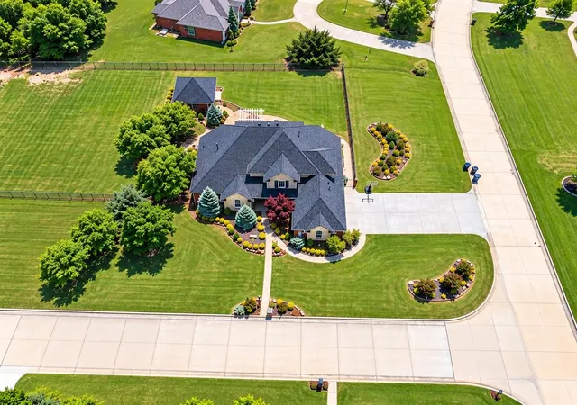 Photo 2 of Single family home for sale at 4000 Newburg Dr, Choctaw, OK 73020 | MLS# 1250527 | Listing updated on 2026-10-08