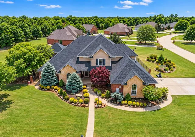Photo 3 of Single family home for sale at 4000 Newburg Dr, Choctaw, OK 73020 | MLS# 1250527 | Listing updated on 2026-10-08