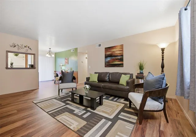 Listing Photo 4 - Condo for sale in building located at 11307 N May Ave, Oklahoma, OK 73120 - Unit #D