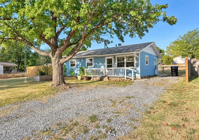Photo 1 of Sale Pending at 414 S 7th Street, Noble, OK 73068 | MLS# 1250537 | Listing updated on 2026-10-10