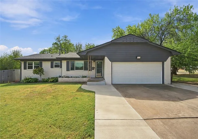 Photo 1 of Single family home for sale at 2000 S Boulevard, Edmond, OK 73013 | MLS# 1250542 | Listing updated on 2026-10-07