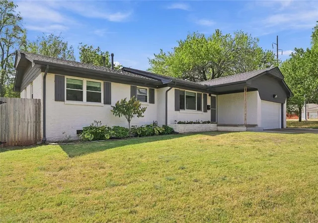 Photo 2 of Single family home for sale at 2000 S Boulevard, Edmond, OK 73013 | MLS# 1250542 | Listing updated on 2026-10-07