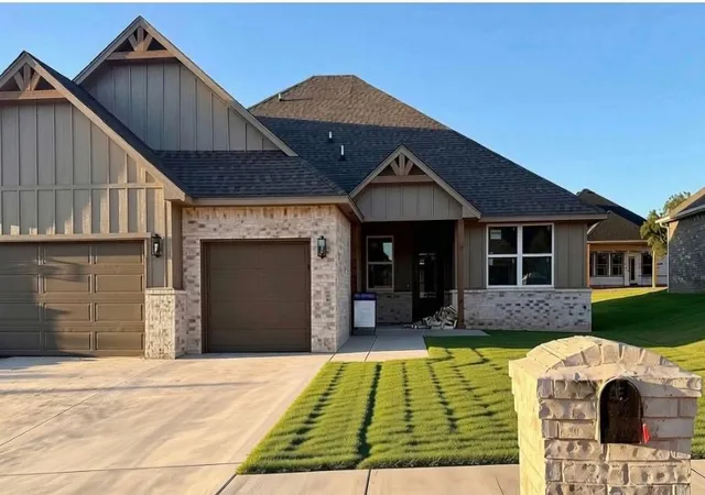Photo 1 of Single family home for sale at 11629 Nw 103rd Street, Yukon, OK 73099 | MLS# 1250552 | Listing updated on 2026-09-25