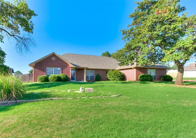 Photo 2 of Single family home for sale at 15144 Scottsdale Xing, Choctaw, OK 73020 | MLS# 1250553 | Listing updated on 2026-10-02