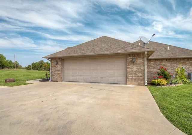 Photo 50 of Single family home for sale at 30365 Buck Ln, McLoud, OK 74851 | MLS# 1250558 | Listing updated on 2026-10-07