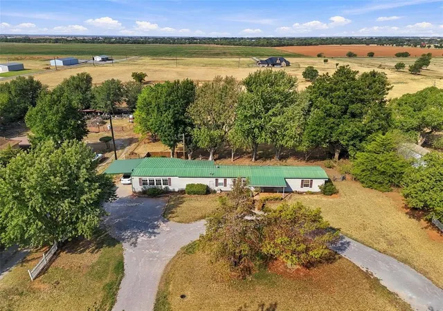 Photo 3 of Single family home for sale at 22632 James Ave, Kingfisher, OK 73750 | MLS# 1250565 | Listing updated on 2026-09-25