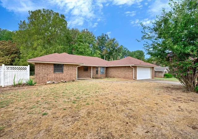Photo 1 of Single family home for sale at 7813 Ambassador Rd, Oklahoma City, OK 73169 | MLS# 1250566 | Listing updated on 2026-10-05