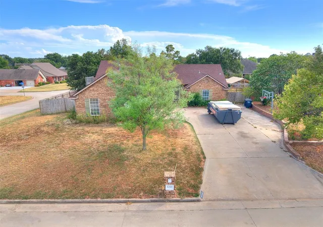 Photo 2 of Single family home for sale at 1311 Cambridge Dr, Shawnee, OK 74804 | MLS# 1250568 | Listing updated on 2026-10-02