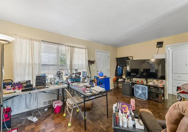 Photo 4 of Single family home for sale at 1224 NE 44th Street, Oklahoma City, OK 73111 | MLS# 1250573 | Listing updated on 2026-09-26
