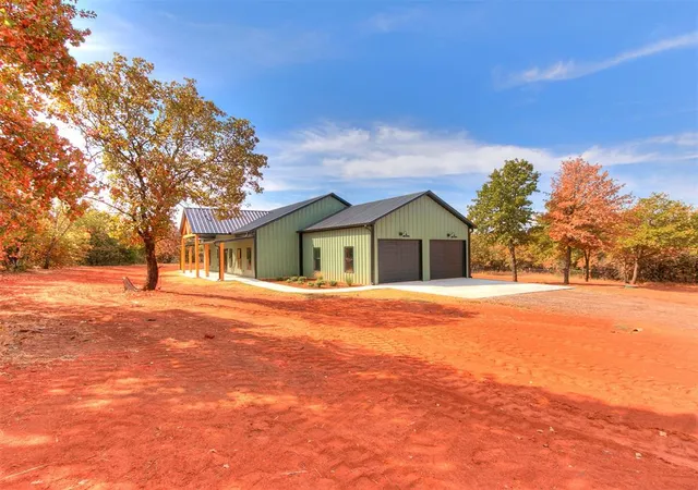 Photo 4 of Sale Pending at 23083 Highland Ln, Blanchard, OK 73010 | MLS# 1250582 | Listing updated on 2026-10-04