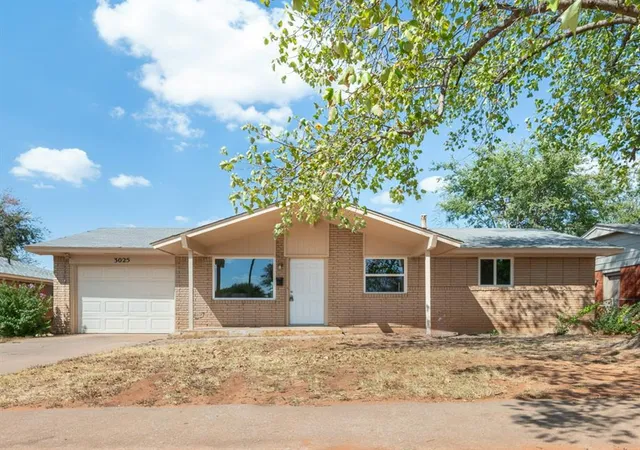 Single family home for sale at 3025 SE 51st Street, Oklahoma City, OK 73135 | MLS# 1250588